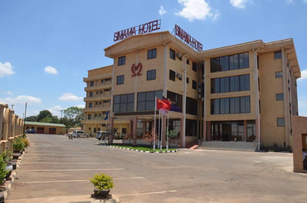 Simama Hotel Lilongwe Exterior photo